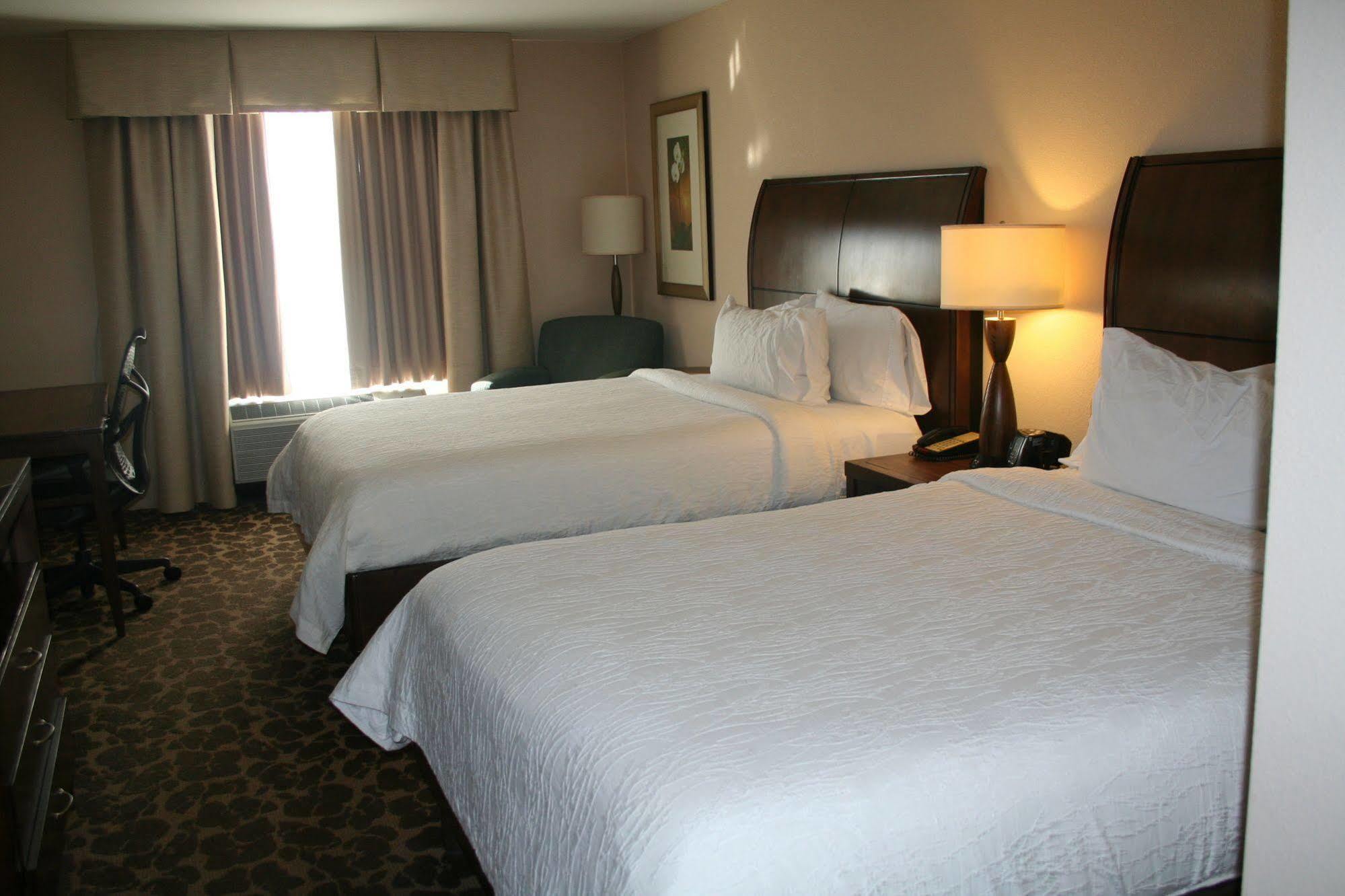 Hilton Garden Inn Charlotte/Concord Exterior foto
